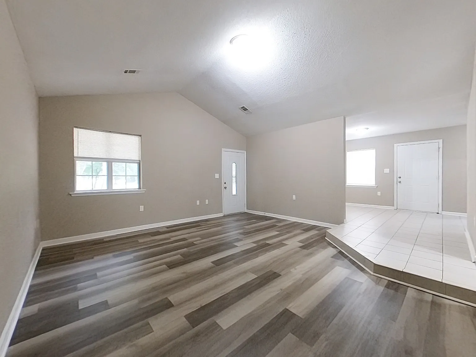 3 bed, 1314 sqft, $1,700 — Photo 3