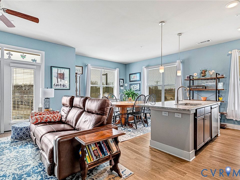 1st image of 10520 Stony Bluff Dr #211