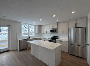 11323 106th St NW UNIT 1, Edmonton, AB T5G2P6