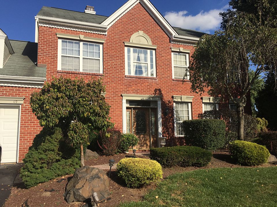 1st image of 48 Syracuse Dr