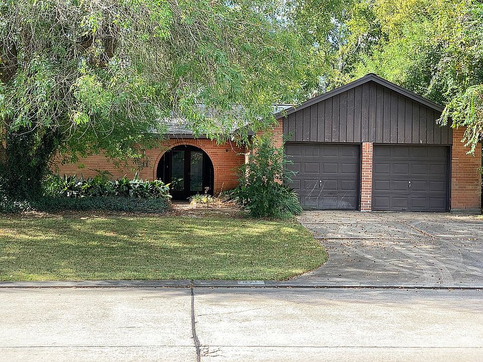1st image of 811 Timber Cove Dr
