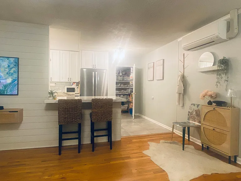 155 N Jackson St #8 — Photo 19