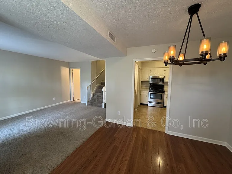 430 Stewarts Ferry Pike — Photo 2
