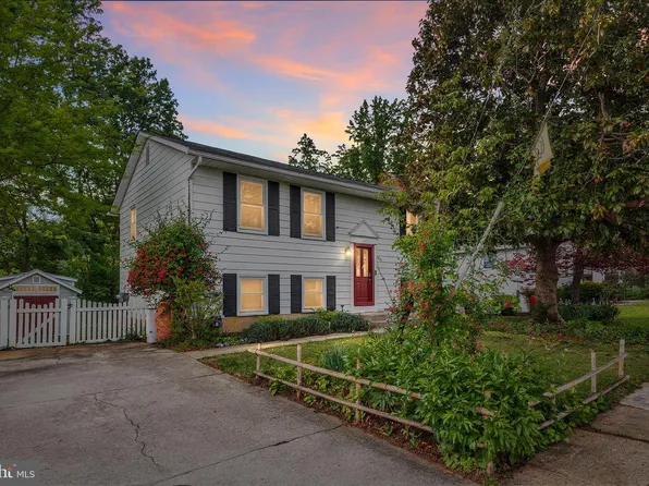 1231 Van Buren Dr, Annapolis, MD 21403