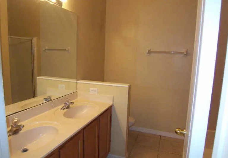 2103 Congress Ln — Photo 12