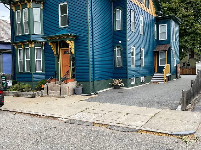 26 Hammond St #2 — Photo 2