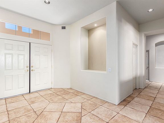 2nd image of 14220 N Lobelia Way