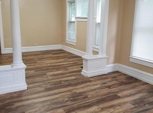 343 W Division St, Decatur, IL 62526