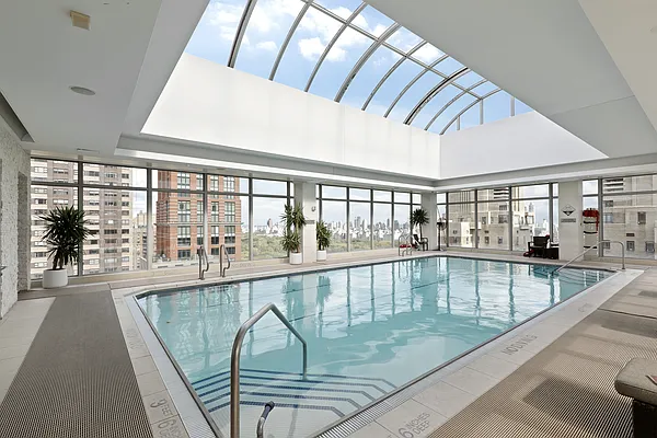 Rented by Anchor Associates | media 11