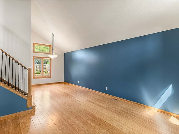 3rd image of 3521 Elm St
