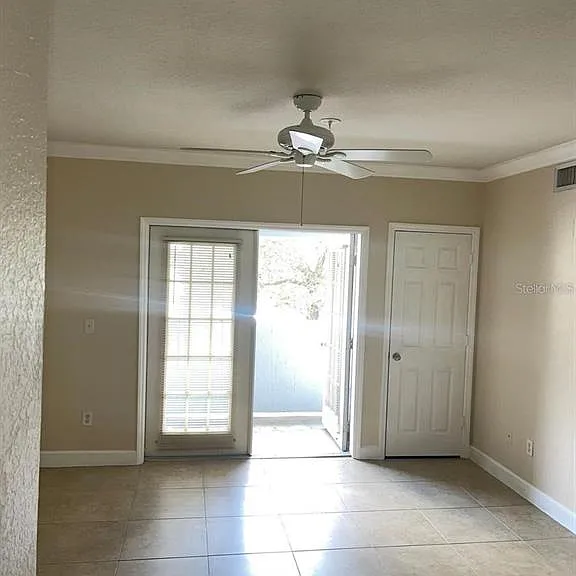 202 E South St #2038 — Photo 24
