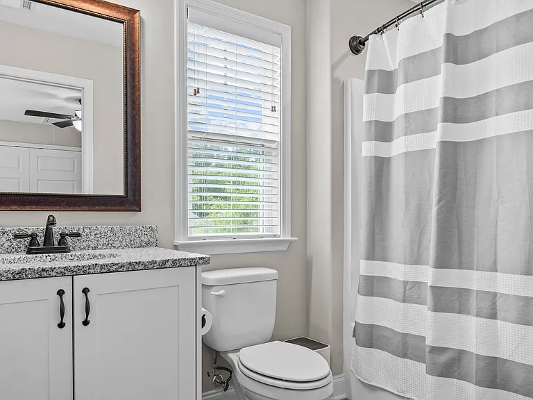 1540 Carriage Ridge Dr — Photo 43