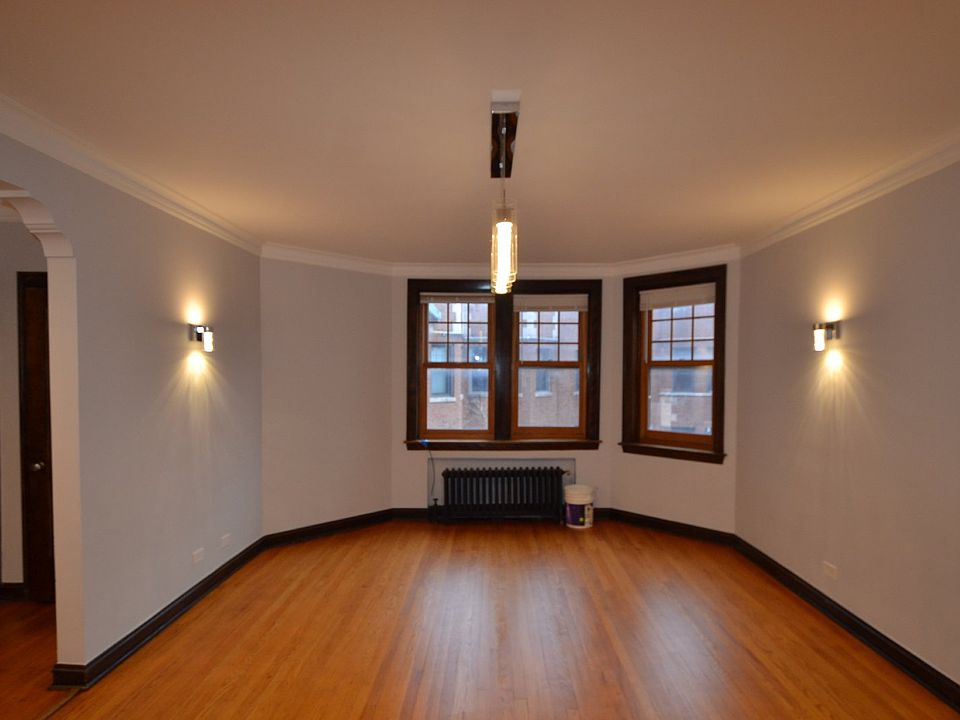 1st image of 4525 N Wolcott Ave