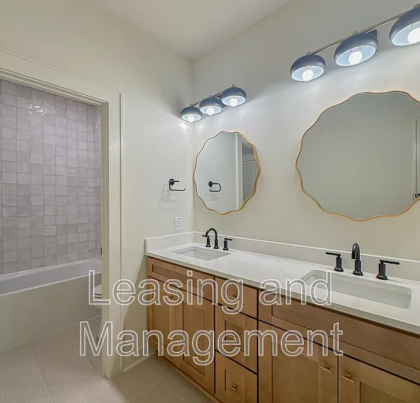 3633 Happyland Blvd — Photo 18