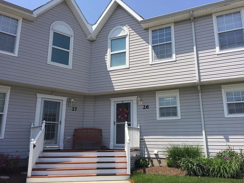 1st image of 38180 Beachwood Ct