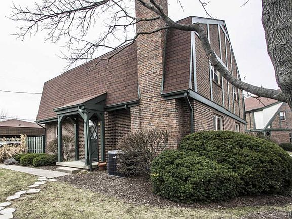 5th image of 1571 Sandringham Dr