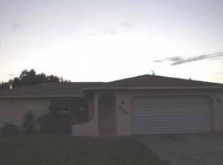 634 SE 10th Pl, Cape Coral, FL 33990