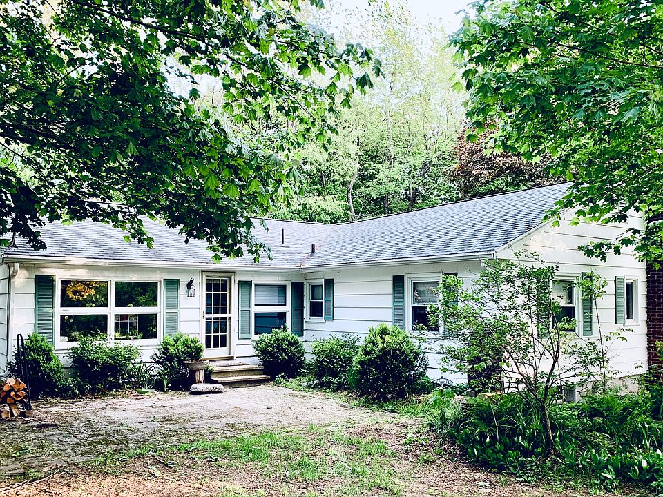 Side view of home 