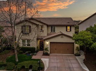 100 Sonas Dr, Hayward, CA 94542