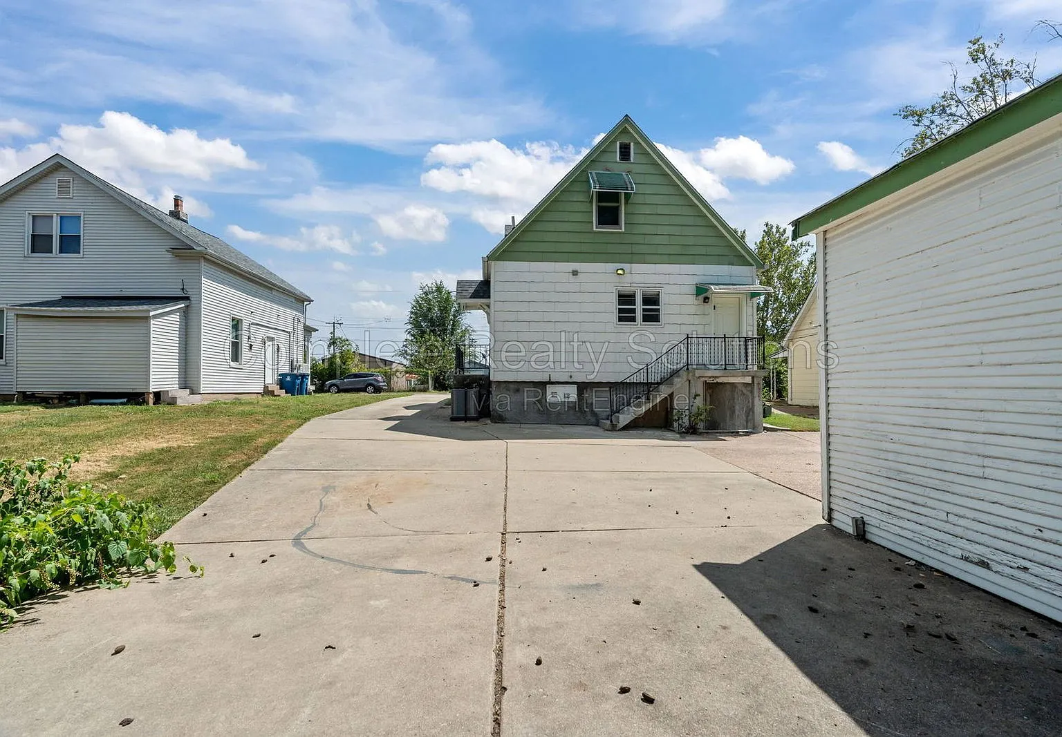4 bed, 2.0 bath, 1582 sqft, $1,850 — Photo 4