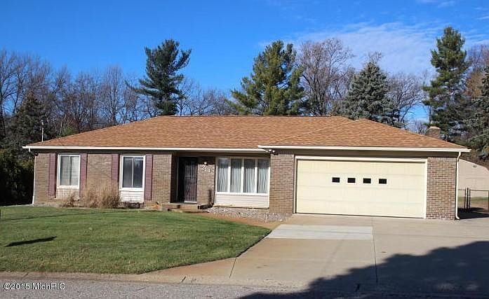 1st image of 214 Parkshore Dr