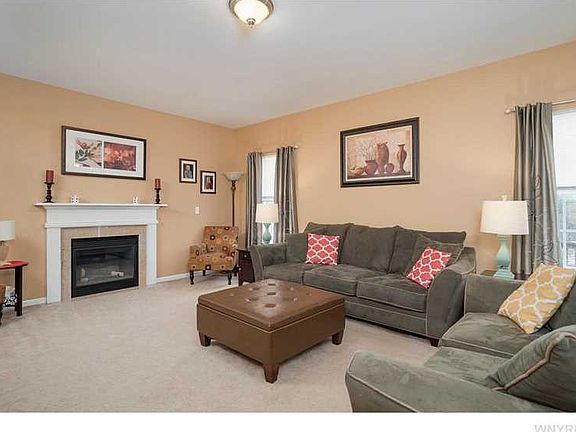 4th image of 6090 Woodford Dr