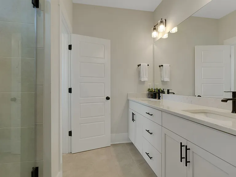 Upper Level Primary Suite