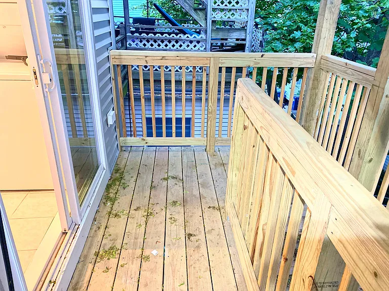 130 W 8th St #2 — Photo 24