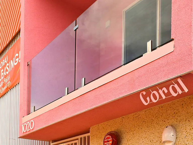 Coral Designer Studio Community Living — Photo 21