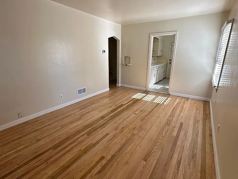 1705 Hugur Ave — Photo 4