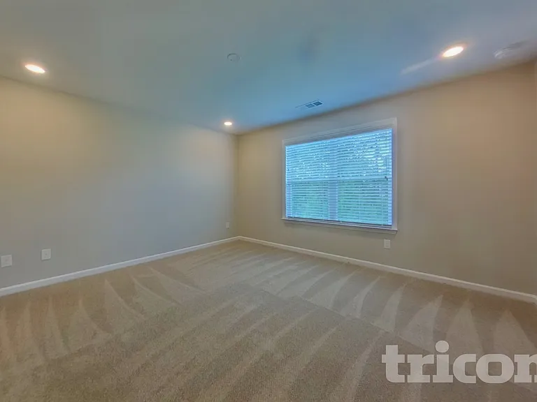 56 Leyland Ct — Photo 6