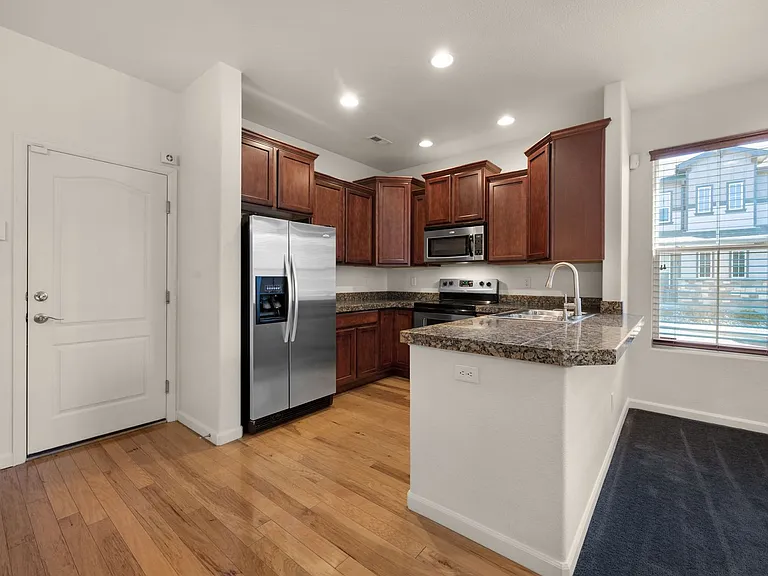 4723 Mossy Rock Grv — Photo 15