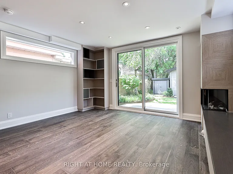 232 Willard Ave — Photo 8