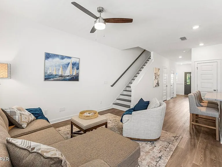 5878 Tyndall Pl — Photo 2