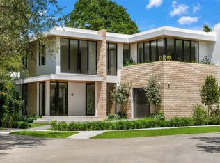 Amd Pl Of Bonita Park, Miami, FL 33133