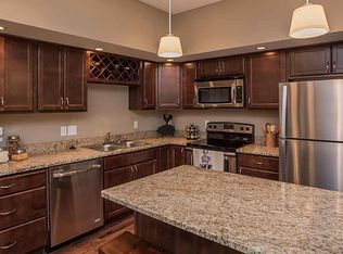 6950 Stagecoach Dr UNIT 804, West Des Moines, IA 50266