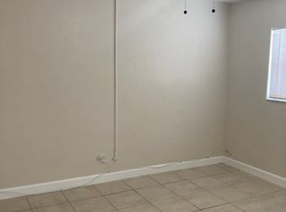 701 NE 10th St #7, Hallandale, FL 33009