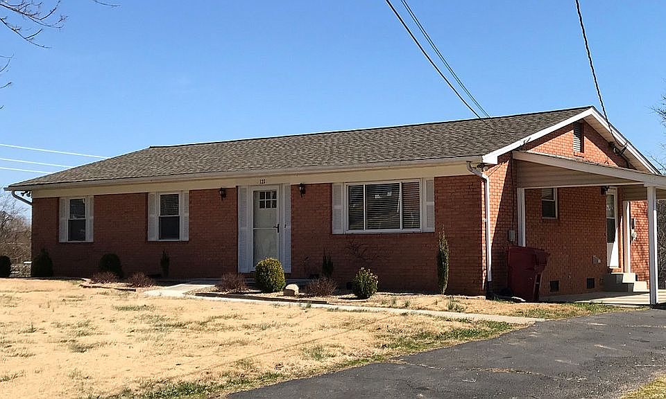 1st image of 121 Crockett Ct