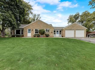 14200 W Overland Trl, New Berlin, WI 53151
