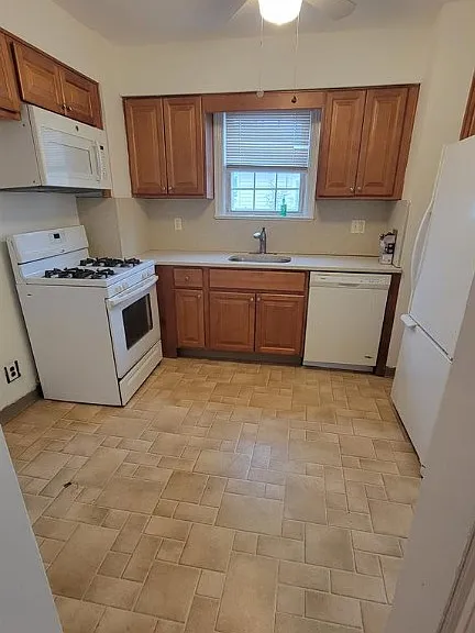 314 Williams Ave — Photo 2