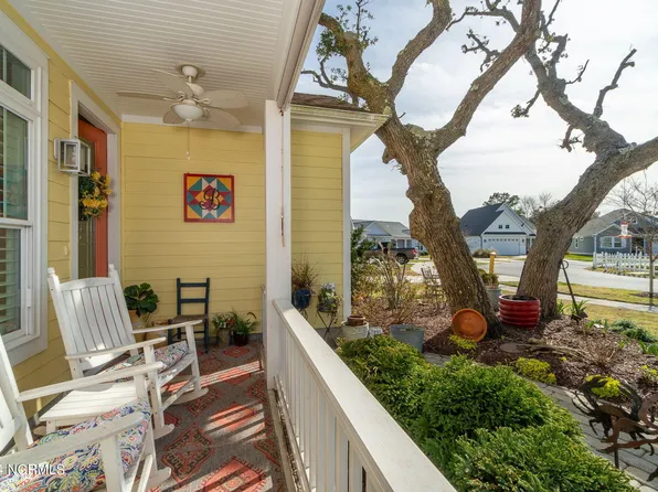 159 Sea Grove Lane, Beaufort, NC 28516