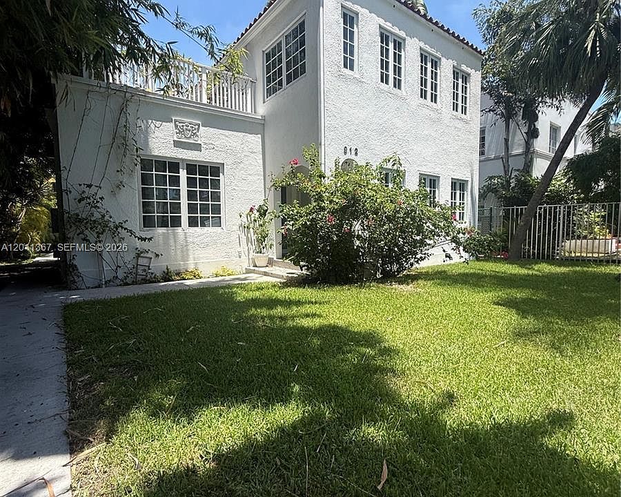 1st image of 912 Euclid Ave