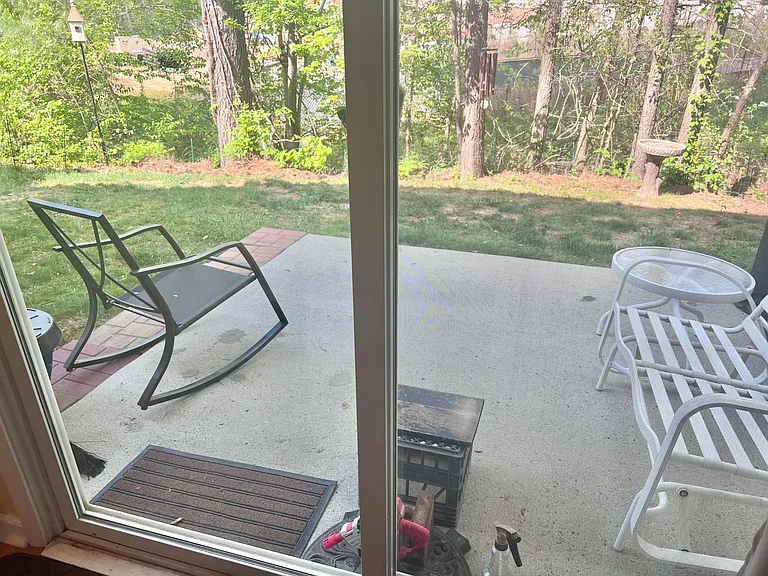 302 Mannington Dr — Photo 29
