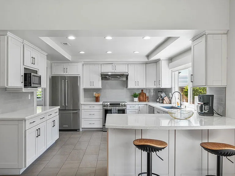 6542 Vesper Cir — Photo 16