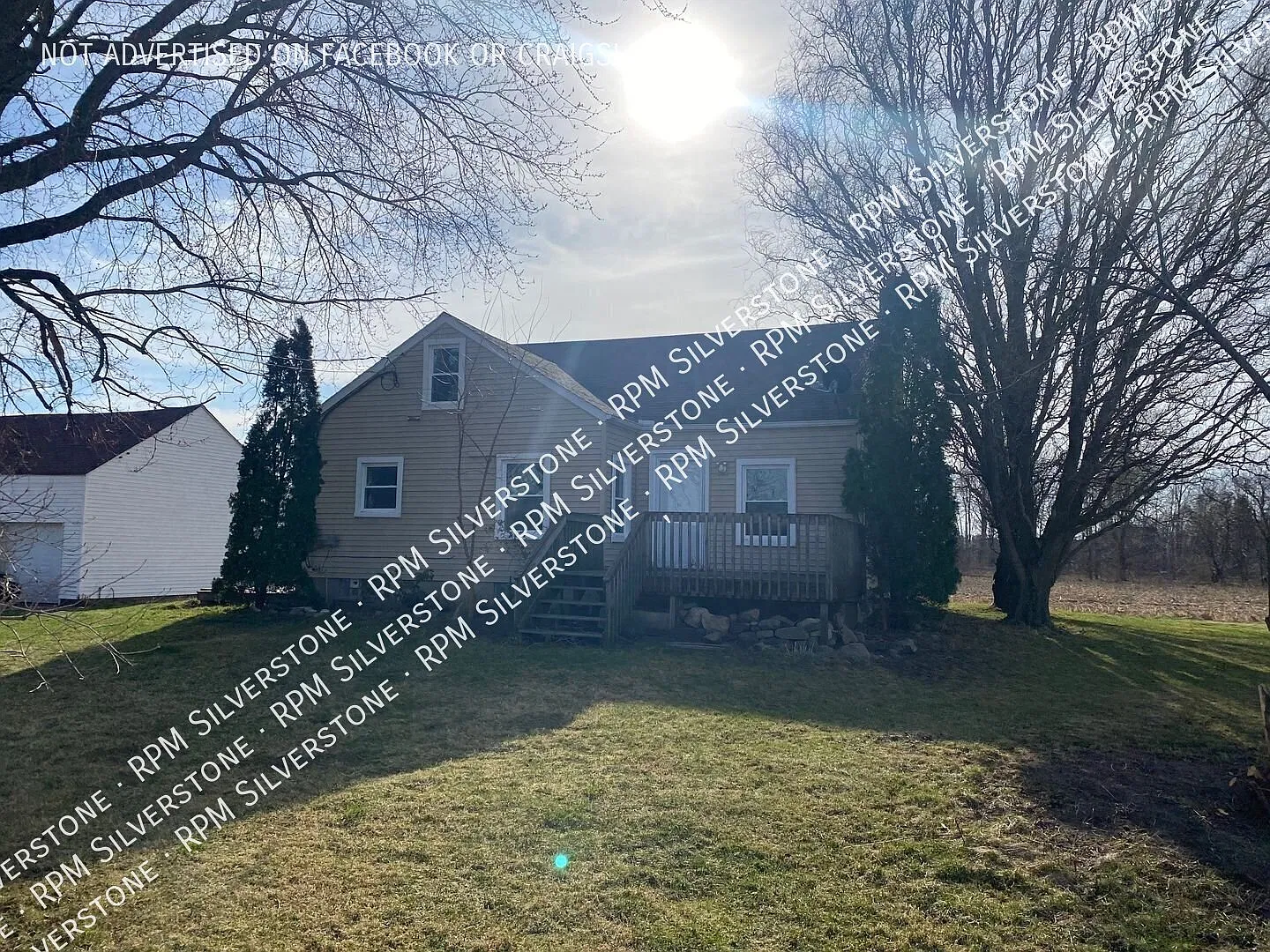 3 Bed, 1 Bath on Acres of Land with Workshop — Photo 1