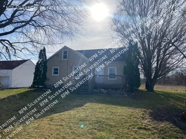 15157 Gould Rd, Berlin, MI 48002