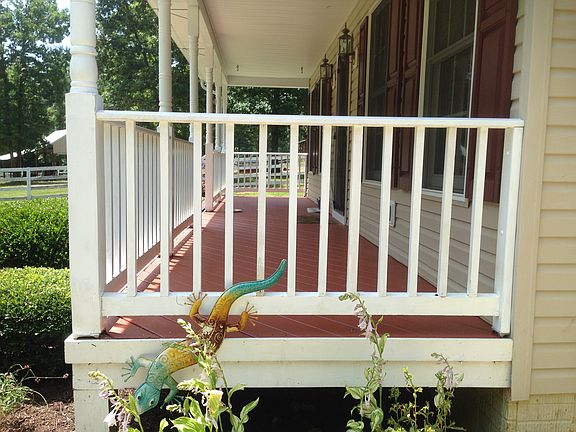 5th image of 111 Sunshine Dr