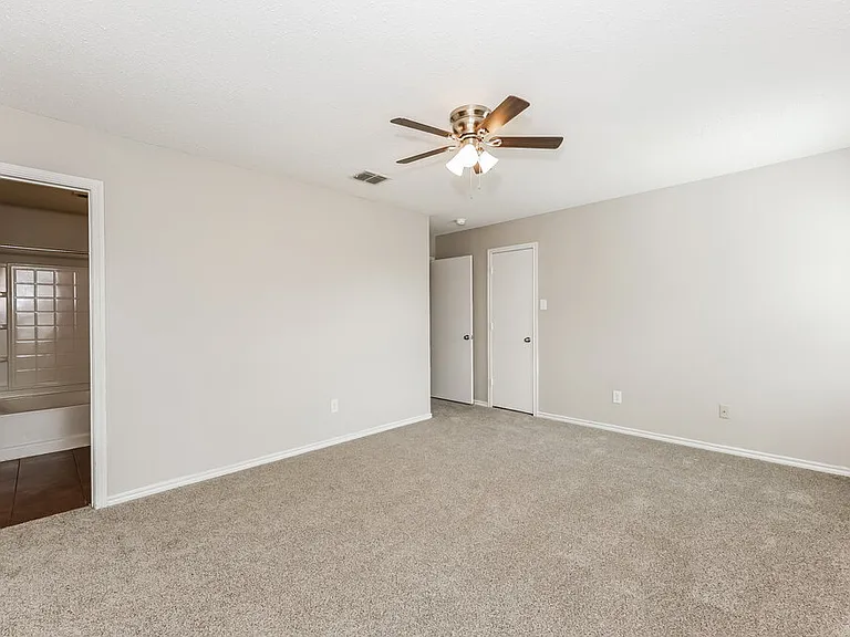 9128 Garden Springs Dr — Photo 10