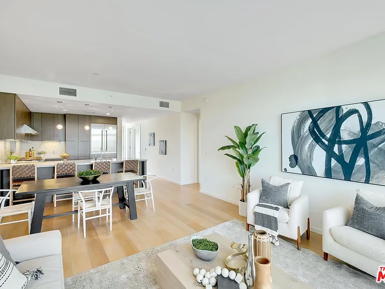 1705 Ocean Ave #502 — Photo 10