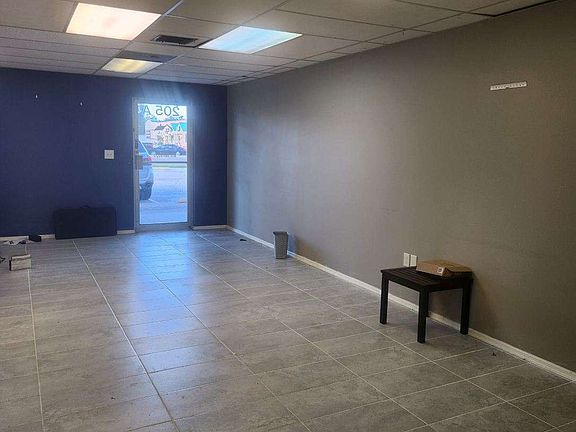 4th image of 205 E Brandon Blvd Suite A